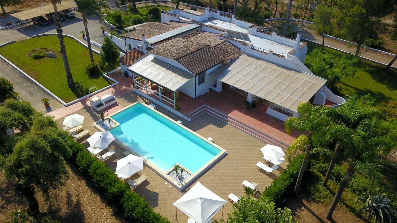 Villa Vetti Ugento Exterior photo